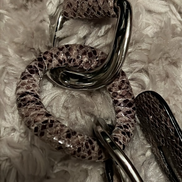 MK animal print beautiful bag shoulder purse like brand new used only few times - Picture 7 of 9